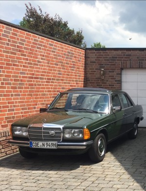Mercedes W123 1984